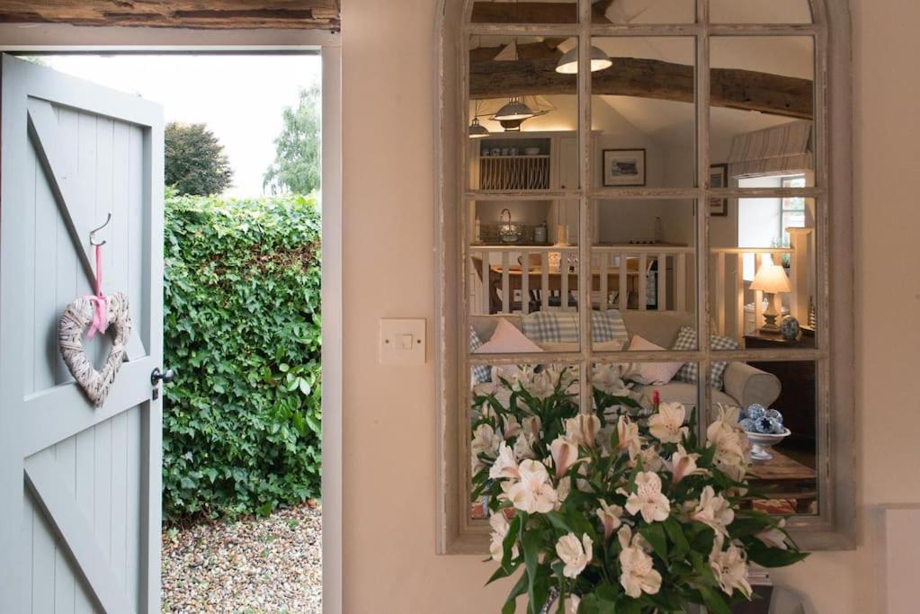 The Stables, Relax In 5 Star Style And Comfort With Lovely Walks All Around Maplestead Exterior foto