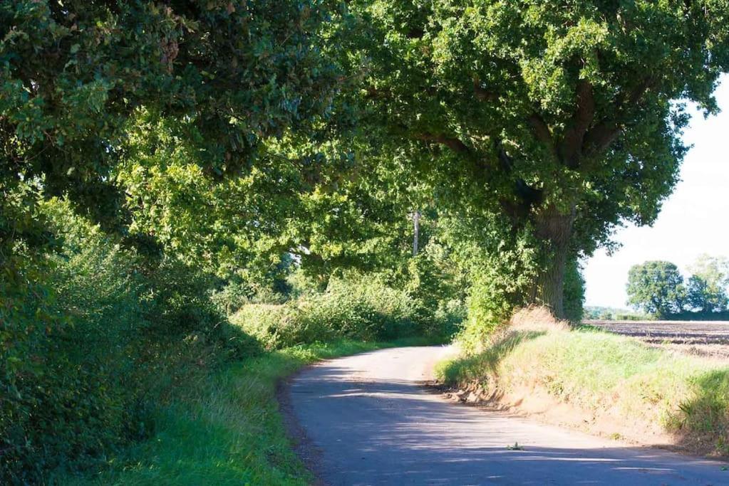The Stables, Relax In 5 Star Style And Comfort With Lovely Walks All Around Maplestead Exterior foto